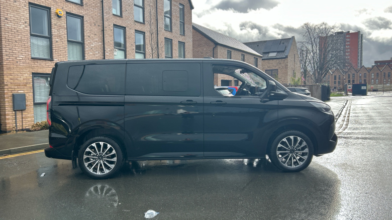 Ford Tourneo Custom 340 L1 Electric Rwd 160kW 65kWh H1 Titanium X 8 seater Auto